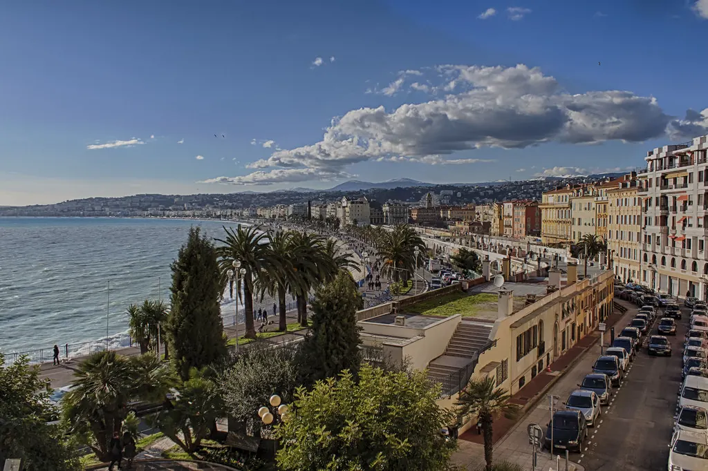 La Promenade des Anglais et la Baie des Anges à Nice